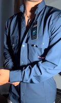 Maja la camisa impermeable que no sacrifica el estilo.